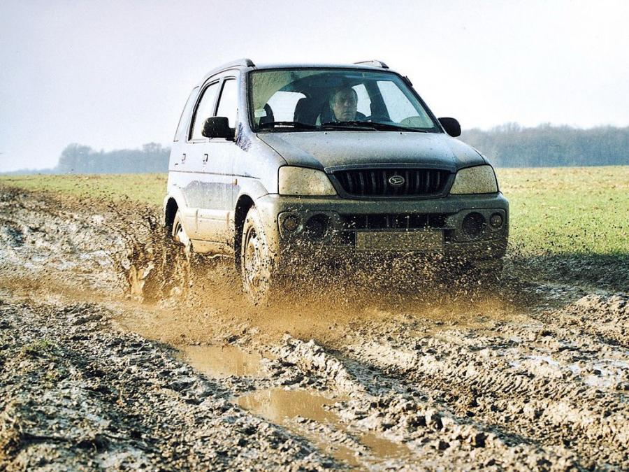  Daihatsu Terios 2000 года  (EU) (фото 2 из 8)